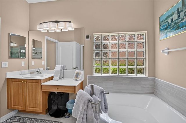 15289 Laguna Hills DR, Fort Myers, FL 33908