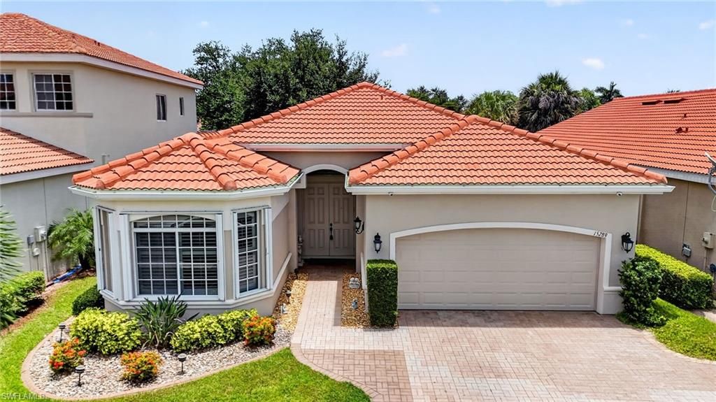15289 Laguna Hills DR, FORT MYERS, FL 33908 — photo 2