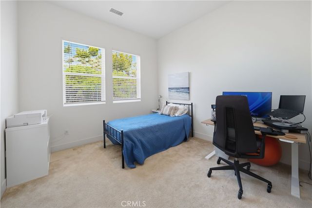 19045 Martino Court, Saugus, CA 91350