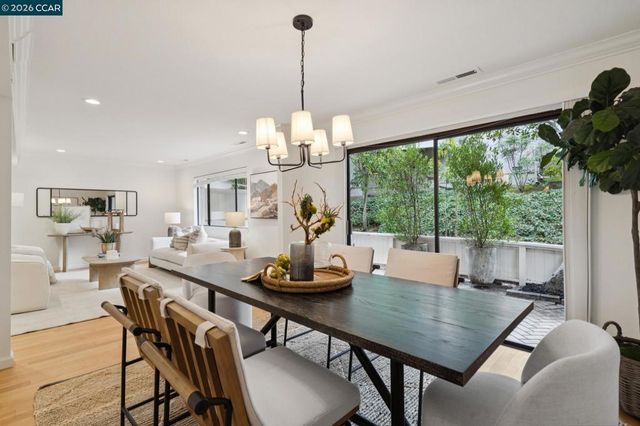 543 Matterhorn Dr, Walnut Creek, CA 94598