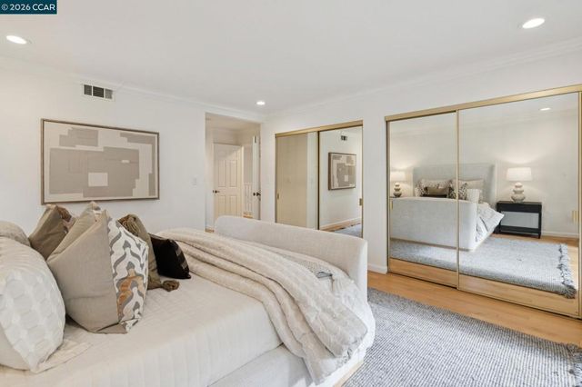 543 Matterhorn Dr, Walnut Creek, CA 94598