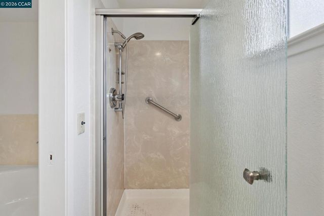 543 Matterhorn Dr, Walnut Creek, CA 94598