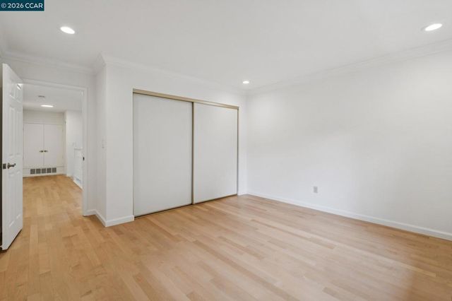 543 Matterhorn Dr, Walnut Creek, CA 94598