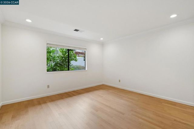 543 Matterhorn Dr, Walnut Creek, CA 94598