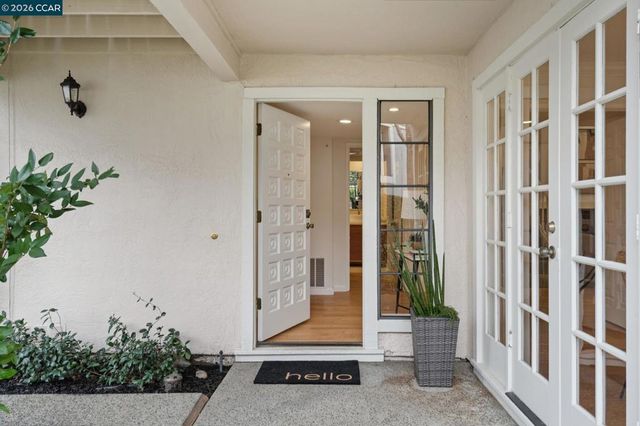 543 Matterhorn Dr, Walnut Creek, CA 94598