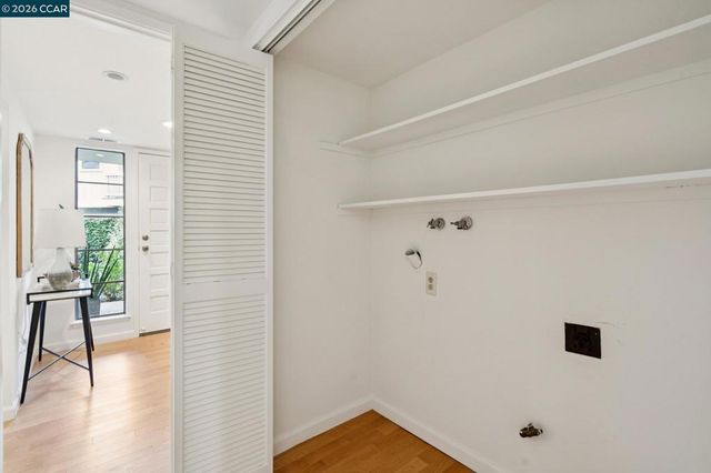 543 Matterhorn Dr, Walnut Creek, CA 94598