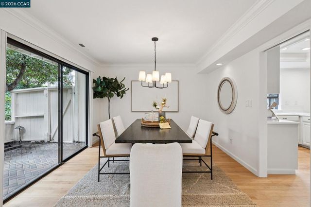 543 Matterhorn Dr, Walnut Creek, CA 94598