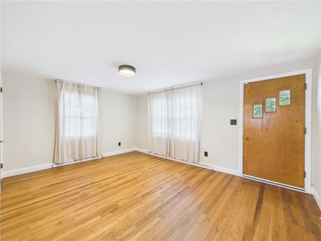 66 Shand Avenue, Warwick, RI 02889