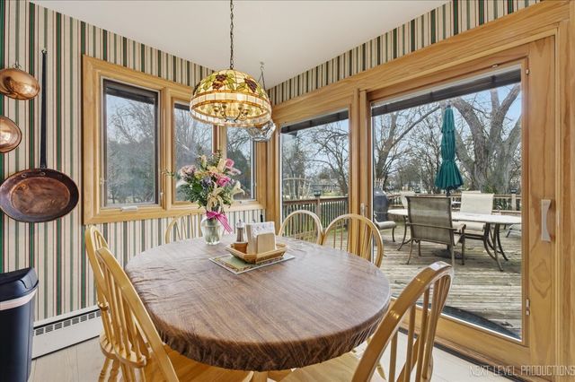 1708 Longvalley Drive, Northbrook, IL 60062