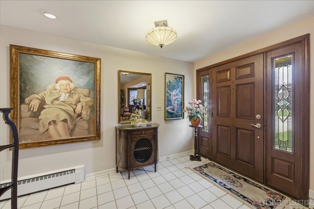 1708 Longvalley Drive, Northbrook, IL 60062