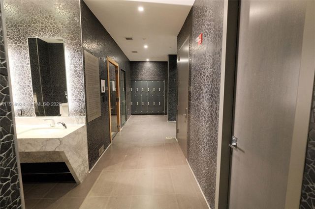 1080 Brickell Ave 3904, Miami, FL 33131