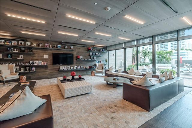 1080 Brickell Ave 3904, Miami, FL 33131