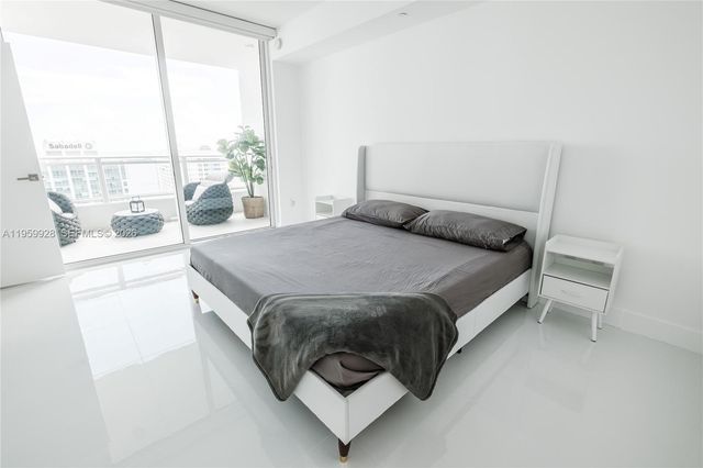 1080 Brickell Ave 3904, Miami, FL 33131