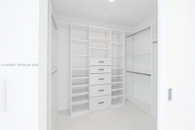 1080 Brickell Ave 3904, Miami, FL 33131