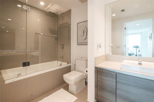 1080 Brickell Ave 3904, Miami, FL 33131