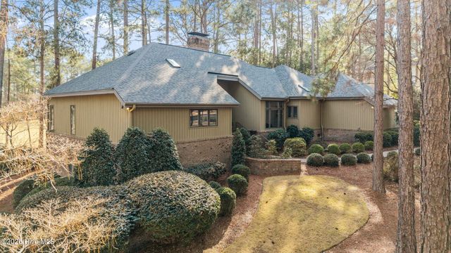 65 Stoneykirk Drive, Pinehurst, NC 28374