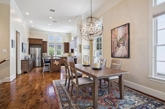 1305 W Bell Street, Houston, TX 77019
