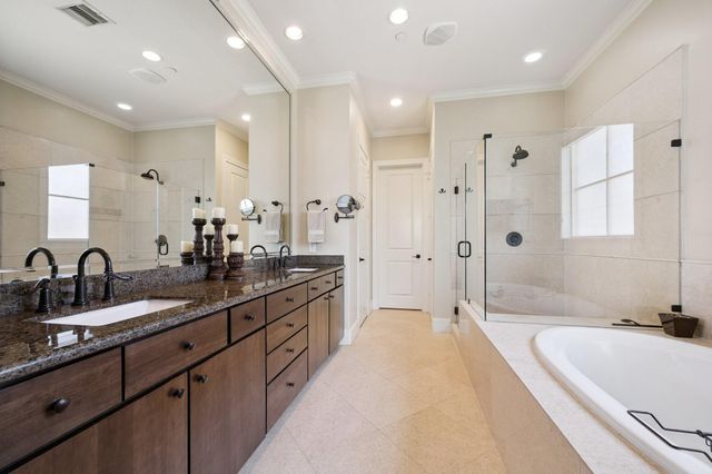 1305 W Bell Street, Houston, TX 77019