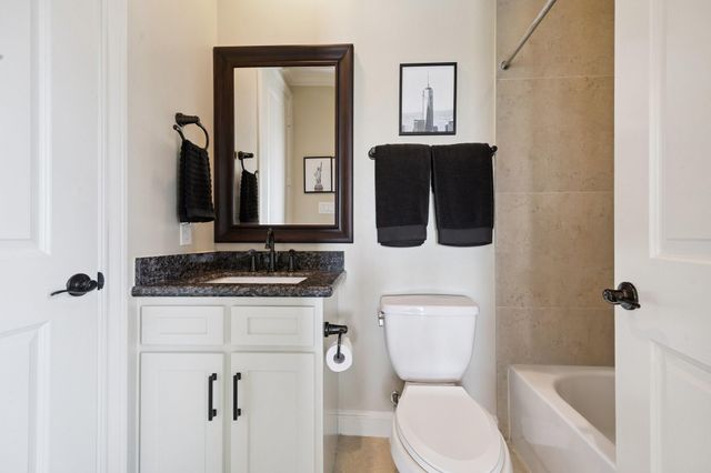 1305 W Bell Street, Houston, TX 77019