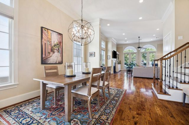 1305 W Bell Street, Houston, TX 77019