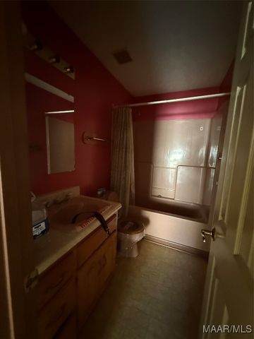 362 Enfinger Road, Lowndesboro, AL 36752