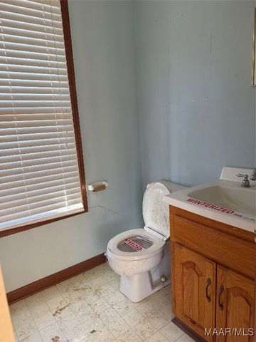 362 Enfinger Road, Lowndesboro, AL 36752