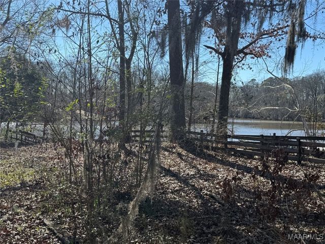 362 Enfinger Road, Lowndesboro, AL 36752