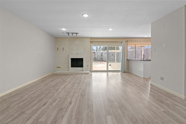 1722 Plantation Road, Garland, TX 75044