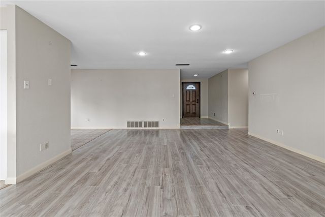 1722 Plantation Road, Garland, TX 75044