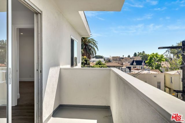 929 S Bedford Street 302, Los Angeles, CA 90035