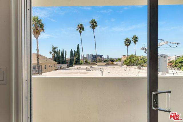 929 S Bedford Street 302, Los Angeles, CA 90035