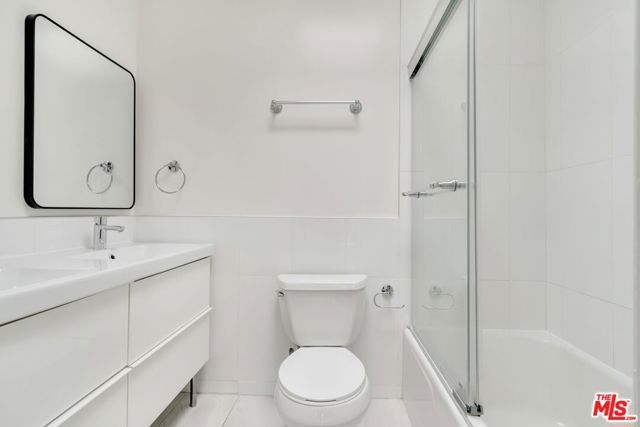 929 S Bedford Street 302, Los Angeles, CA 90035