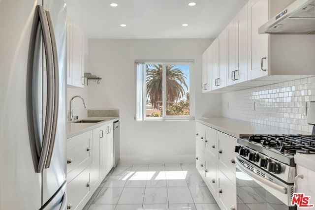 929 S Bedford Street 302, Los Angeles, CA 90035