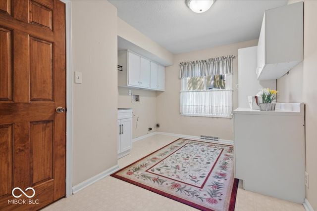 1291 Driftwood Drive, Carmel, IN 46033