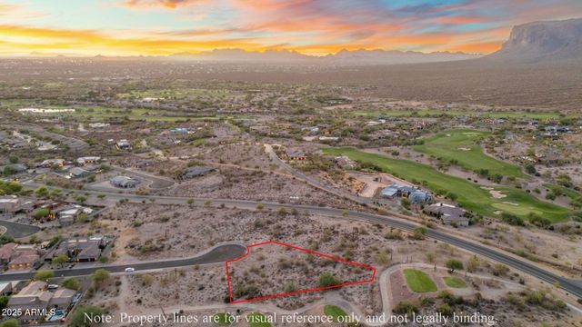 9111 E CANYON CREEK Drive 14, Gold Canyon, AZ 85118
