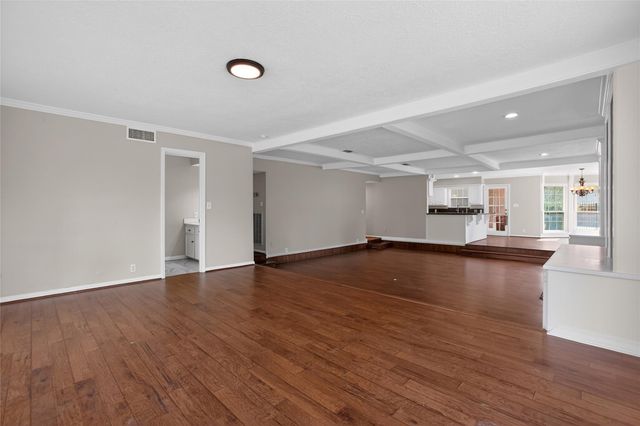 112 Kirkwood Lane, Conroe, TX 77304