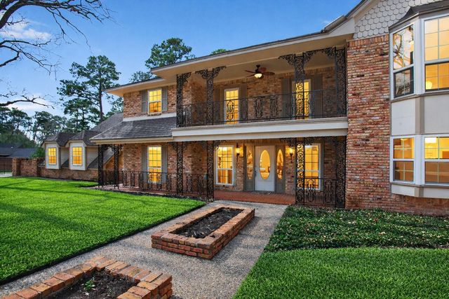 112 Kirkwood Lane, Conroe, TX 77304