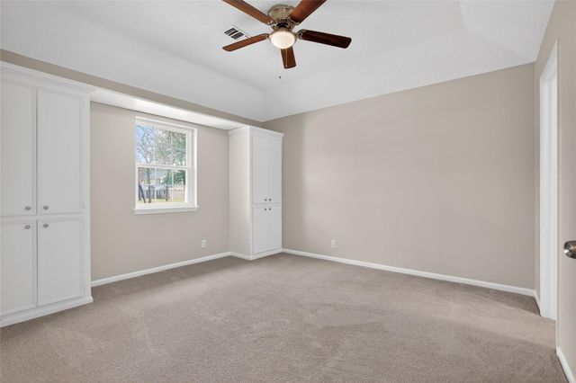 112 Kirkwood Lane, Conroe, TX 77304