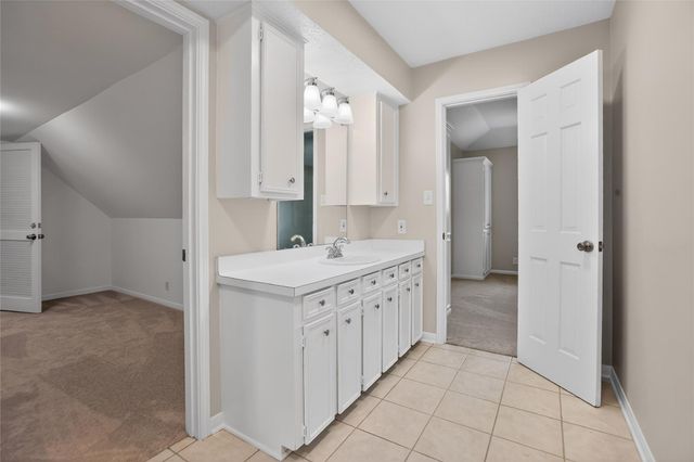 112 Kirkwood Lane, Conroe, TX 77304