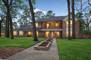 112 Kirkwood Lane, Conroe, TX 77304