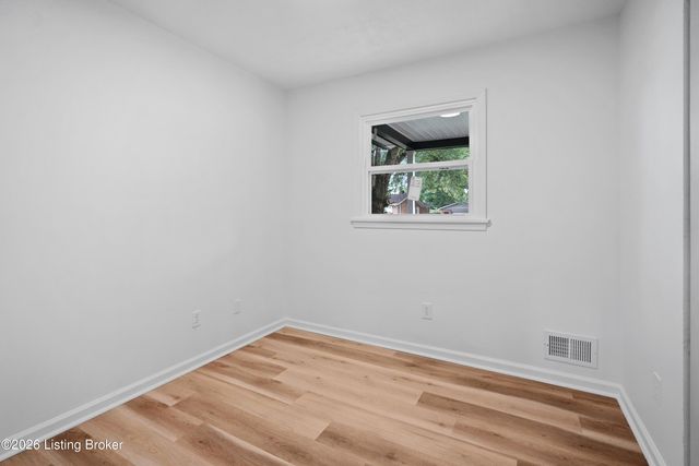 6319 Riverdale Rd, Louisville, KY 40272