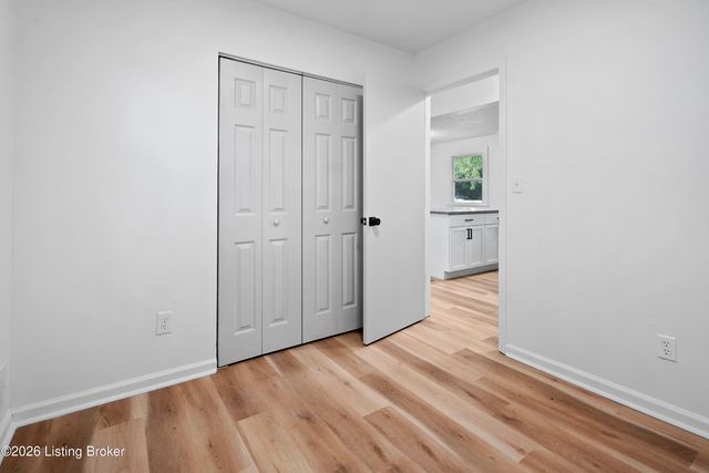 6319 Riverdale Rd, Louisville, KY 40272