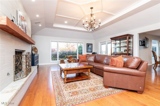 26091 Shaker Boulevard, Beachwood, OH 44122