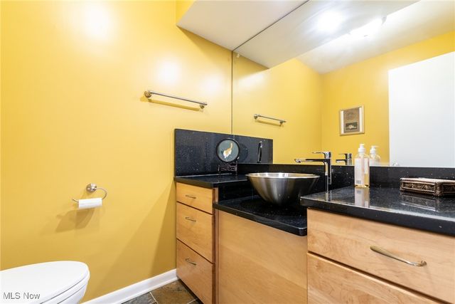 26091 Shaker Boulevard, Beachwood, OH 44122