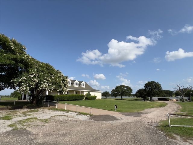 24901 S Fm 148, Kemp, TX 75143
