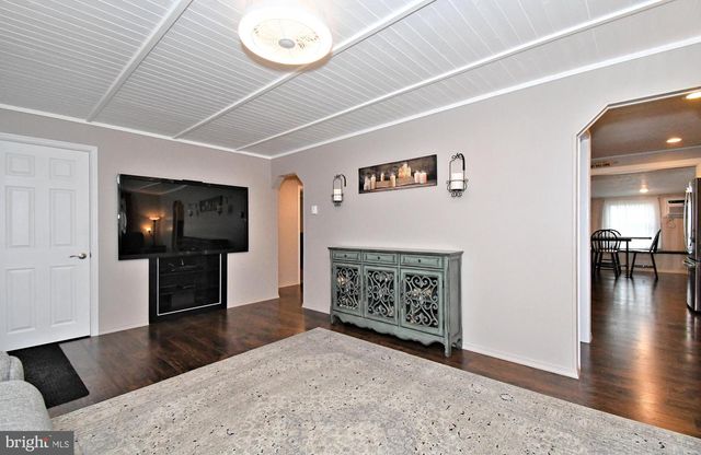 427 TANNER RD, Hatboro, PA 19040