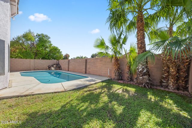 6661 W AURORA Drive, Glendale, AZ 85308