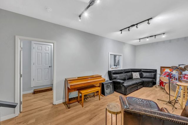 3815 Barlow Dr, Nashville, TN 37211