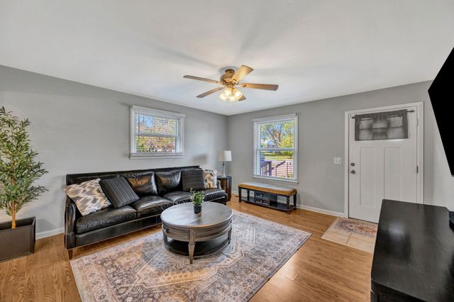 3815 Barlow Dr, Nashville, TN 37211