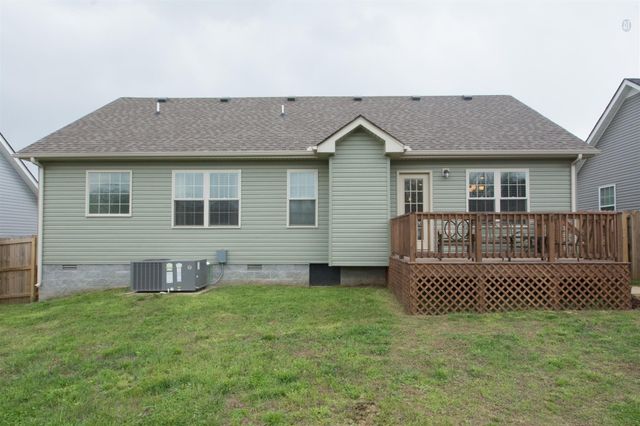 839 Shelton Cir, Clarksville, TN 37042